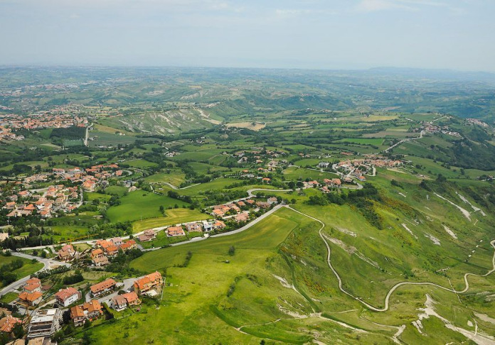 San Marino. A thousand years of independence, to eventually capitulate to Russian tourists