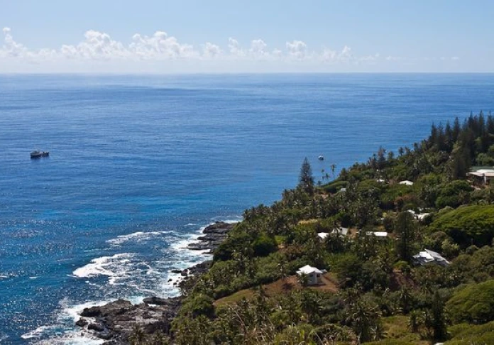 Pitcairn Islands 2/4
