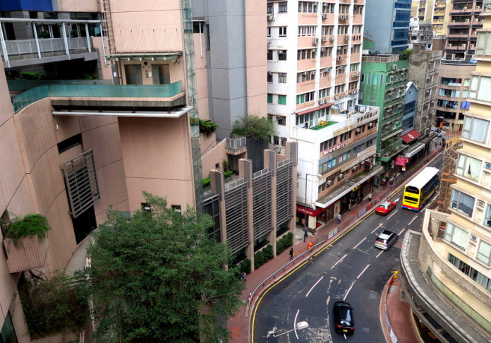 Hong Kong in 3D: stairs, terraces, tram