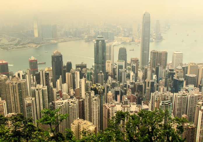 Hong Kong | see Victoria Peak and earn 2 dollars