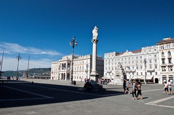 Zamok Trieste and Miramare.  Trieste and Miramare Castle