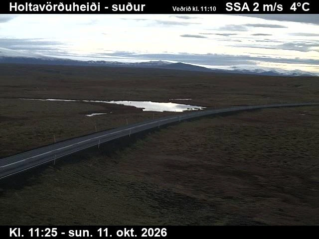 Road camera, road 1, looking south, Holtavorduheidi, West