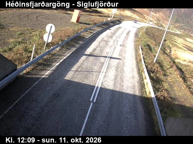 Road camera, road 76, road surface, Hedinsfjordur Tunnel, Siglufjordur side, North