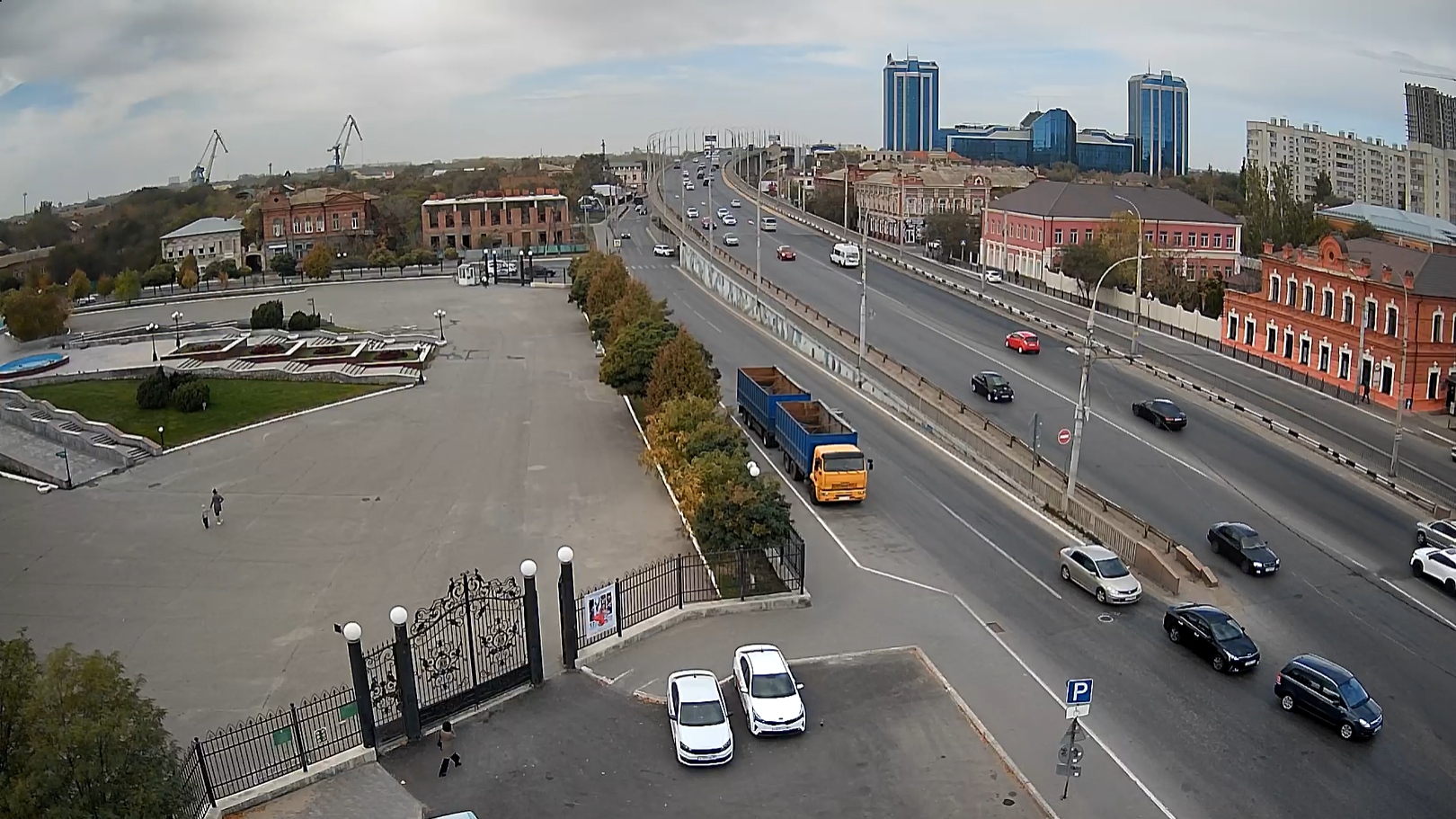 Anri Barbyusa Street and the New Bridge, Astrakhan