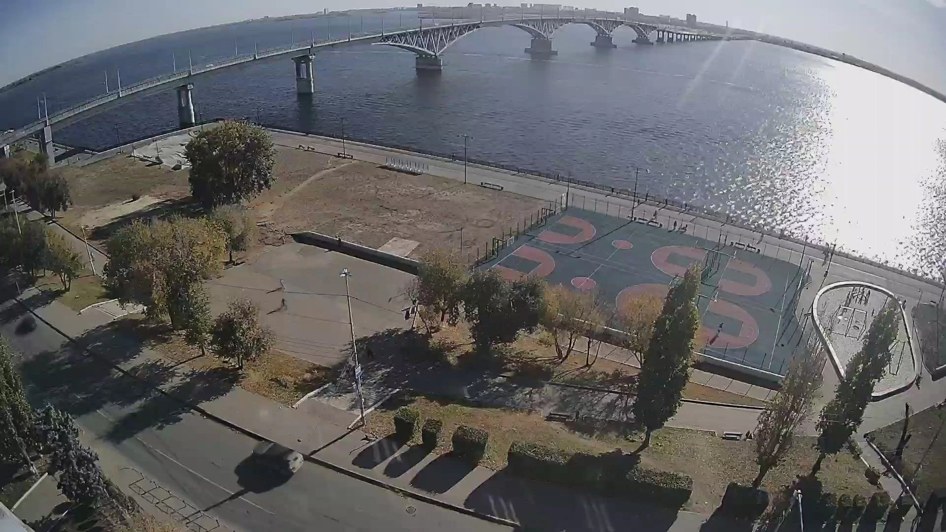 Valovaya Street, view of the Saratov Bridge, Saratov