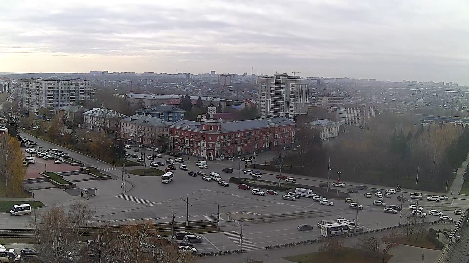 Krasnoarmeysky Avenue and Stroiteley Avenue, Barnaul