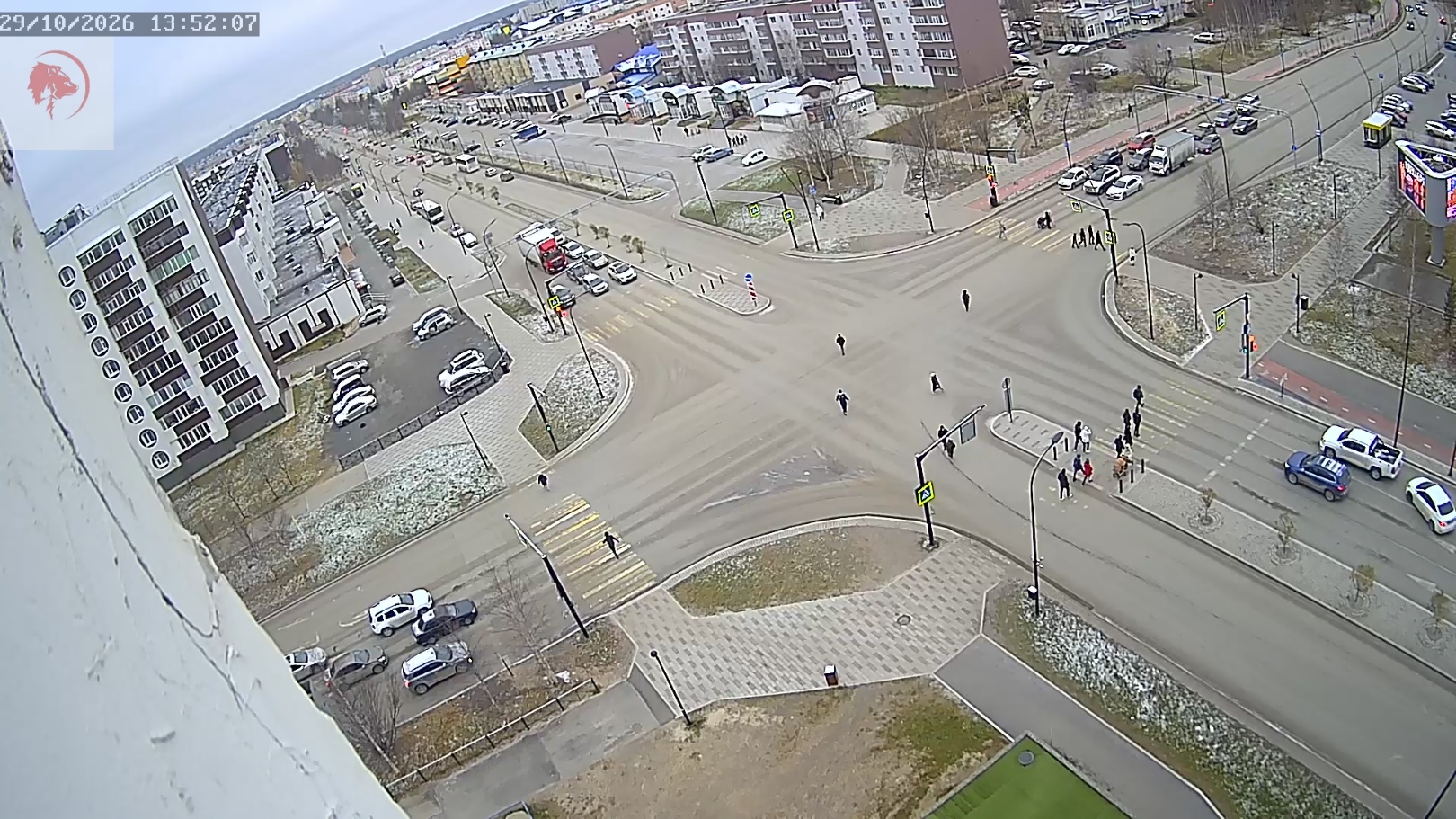 Lenina Avenue and Sovetskaya Street, Noyabrsk
