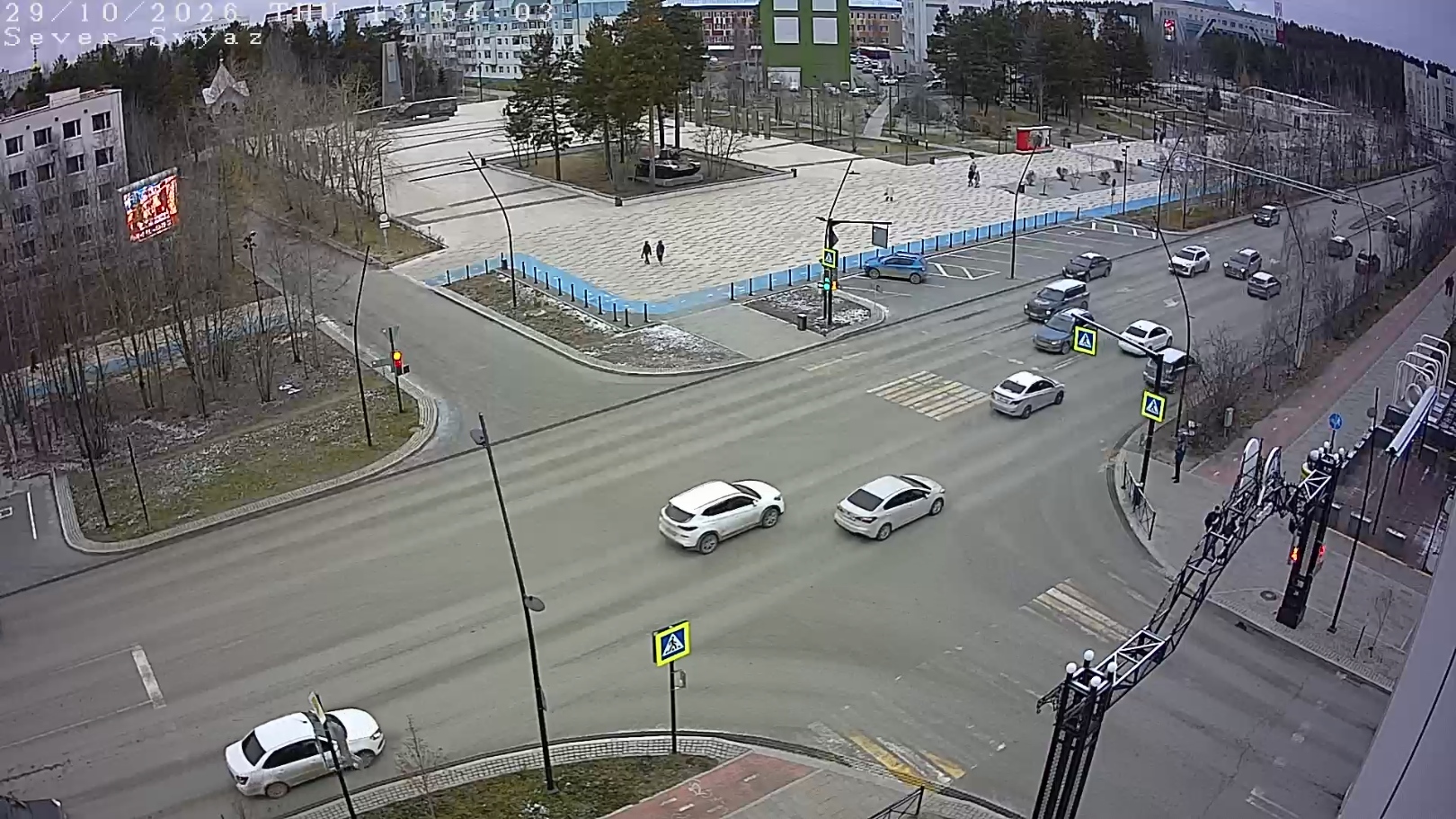 Dzerzhinskogo Street and Lenina Avenue, Noyabrsk