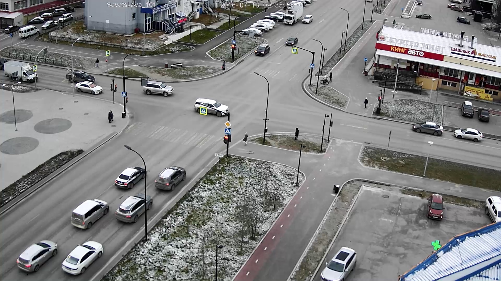 Sovetskaya Street and Vysotskogo Street, Noyabrsk