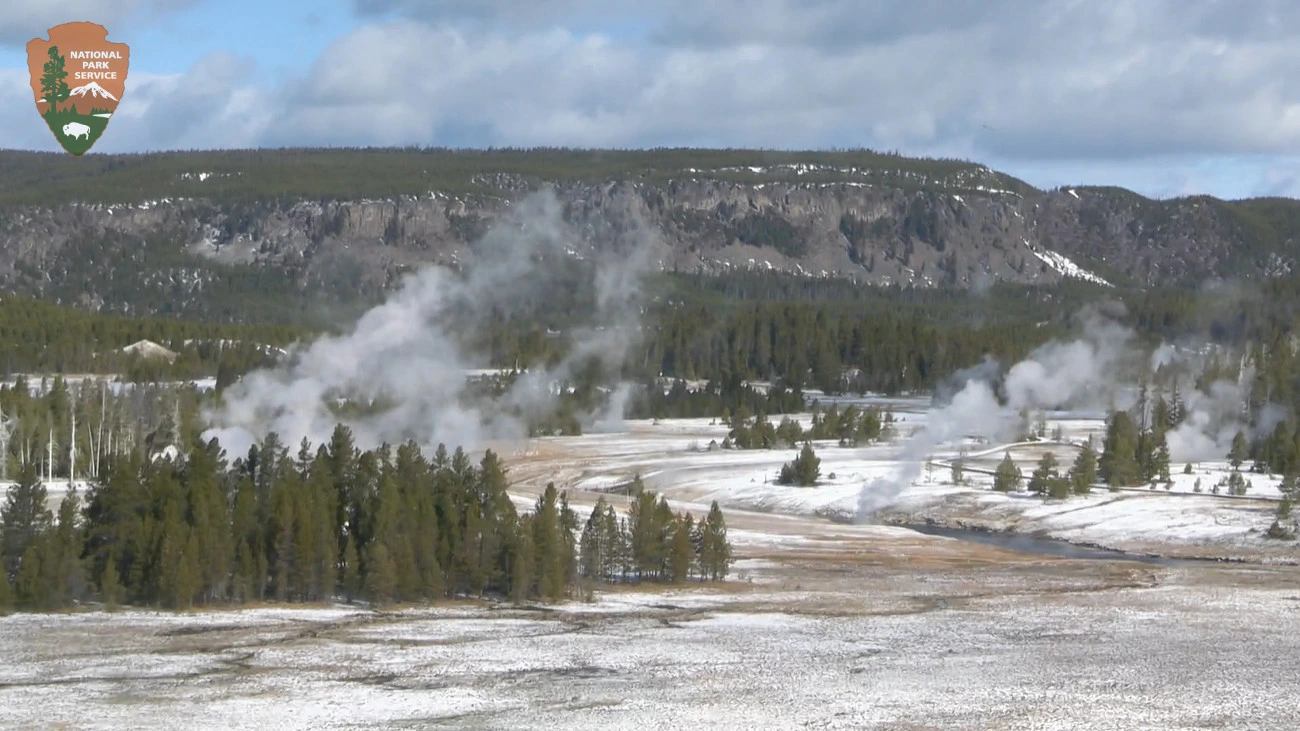 Old Faithful Geyser, Yellowstone National Park, Wyoming