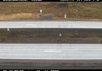 Road camera, road 41, road surface, looking west, Strandarheidi, Southwest