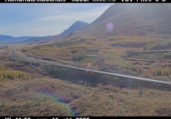Road camera, road 82, looking south, Hamundarstadahals, North
