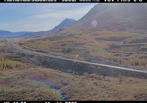 Road camera, road 82, looking south, Hamundarstadahals, North