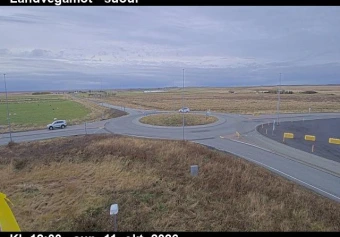 Road camera, road 1, looking south, Landvegamot, South