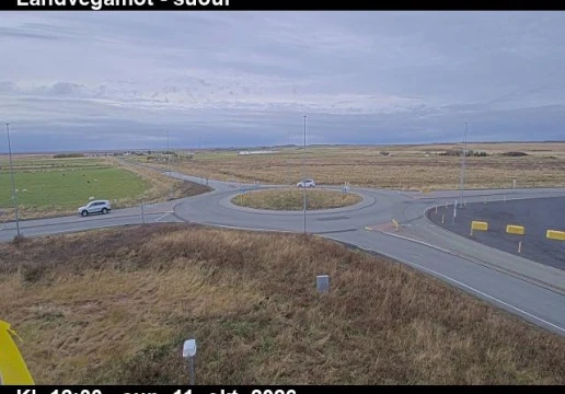 Road camera, road 1, looking south, Landvegamot, South