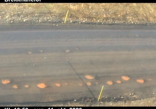 Road camera, road 85, road surface, Brekknaheidi, East