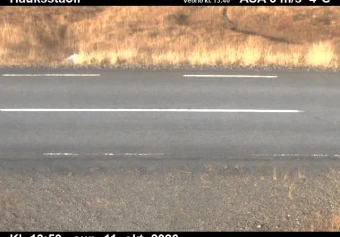 Road camera, road 85, road surface, Vopnafjardarleid, East