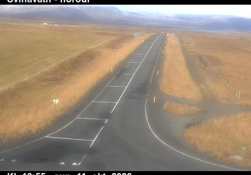 Road camera, road 35, looking north, Svinavatn, South