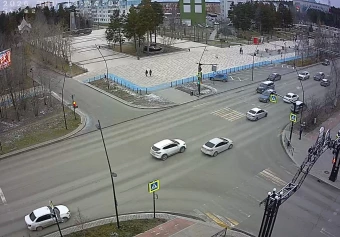 Dzerzhinskogo Street and Lenina Avenue, Noyabrsk