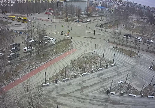 Mira Avenue and Lenina Avenue, Noyabrsk