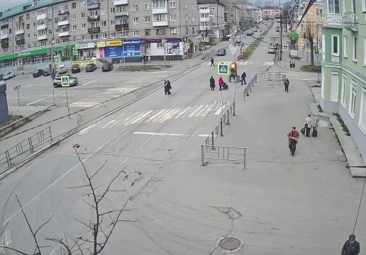 Soyuzov Street and Stroiteley Street, Kushva