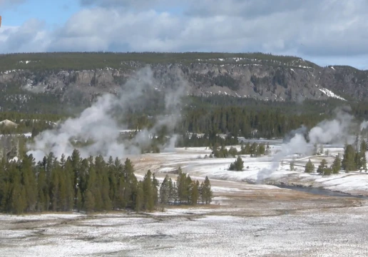 Old Faithful Geyser, Yellowstone National Park, Wyoming